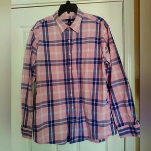 Gap classic fit plaid button up shirt. XL